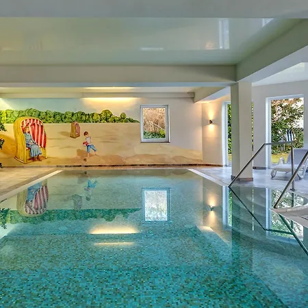 アパート Ostseeresidenz Gorki- Park - 07 Mit Wellness Und Schwimmbad ゼーバート・ヘリングスドルフ